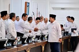 Ruang Gerak Oligarki untuk Kuasai Kue Ekonomi Harus Dibatasi