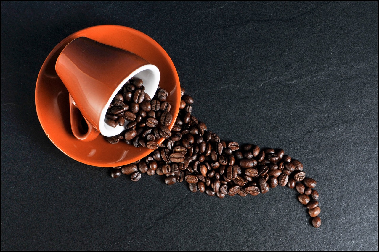 Waspada! Kebiasaan Minum Kopi Berlebihan Bisa Picu Gagal Ginjal