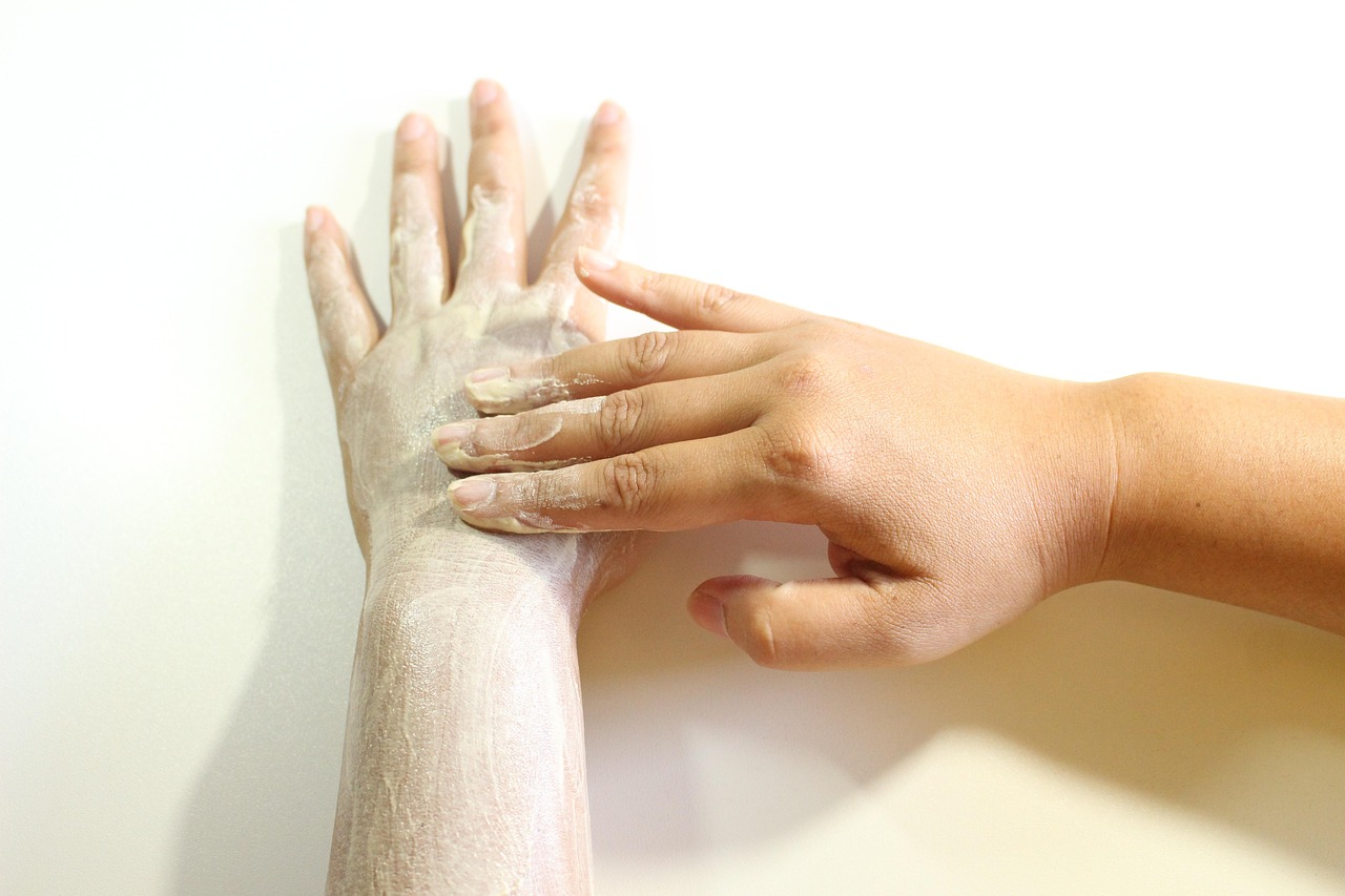 Rahasia Kulit Sehat Dengan Scrub Alami: Mudah, Murah, dan Efektif!