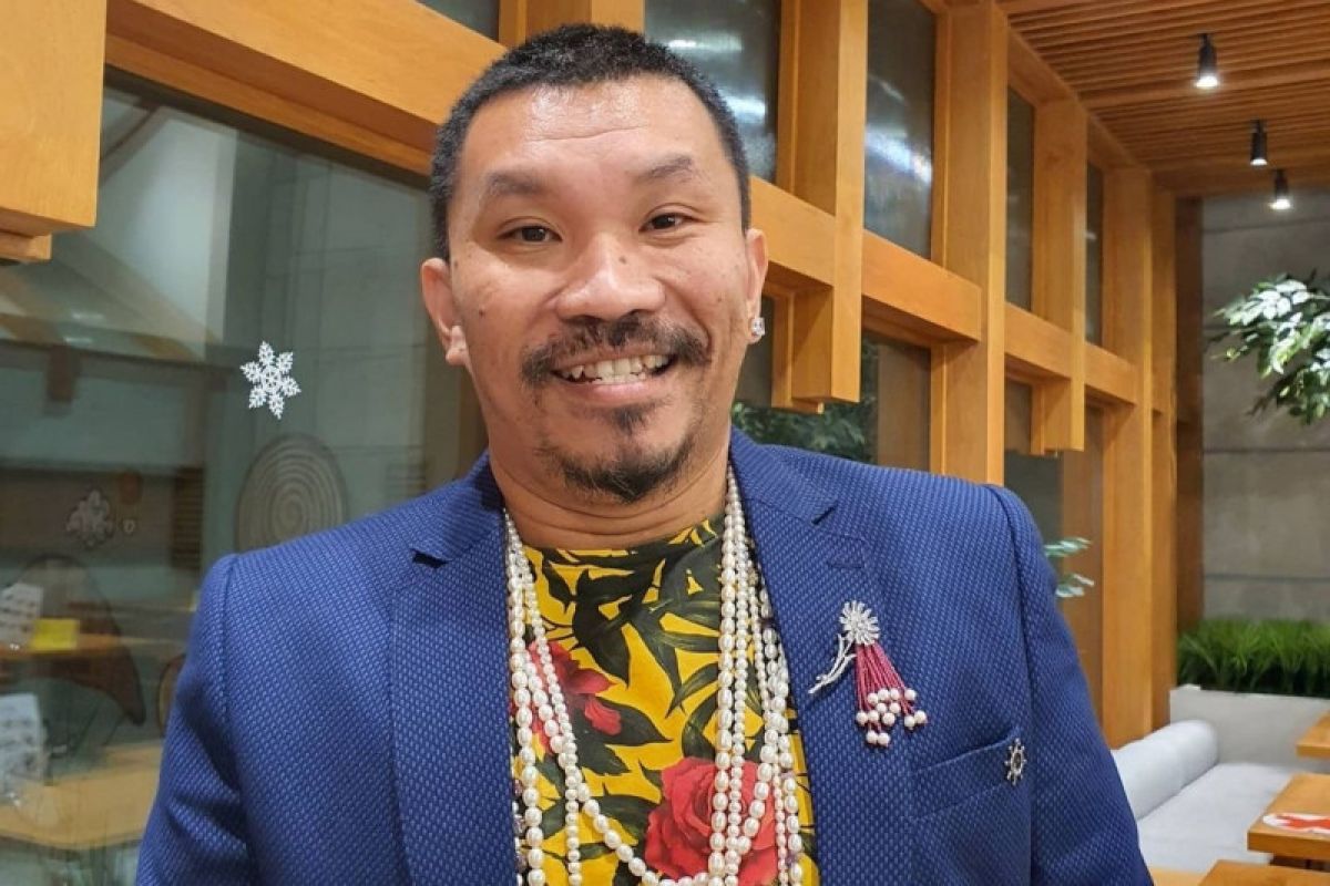 Bukan Paksaan, Tapi Kemewahan! Pelawak ini Bongkar Taktik Mewah Sekte ‘Gereja Setan’ Rekrut Anggota