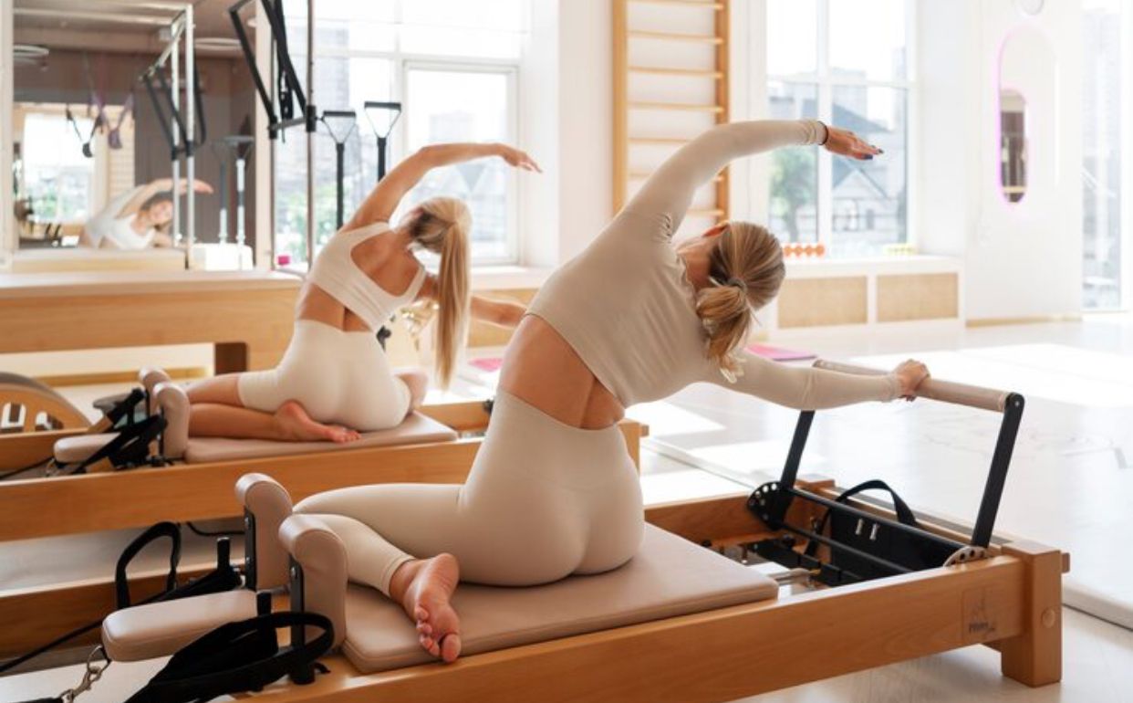 Lakukan Kesalahan Sepele Saat Pilates di Rumah, Wanita Ini Alami Gegar Otak!