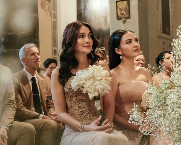 Tampil Flawless di Nikahan Millane Fernandez, Luna Maya Kenakan Perhiasan Set Bvlgari, Harganya?