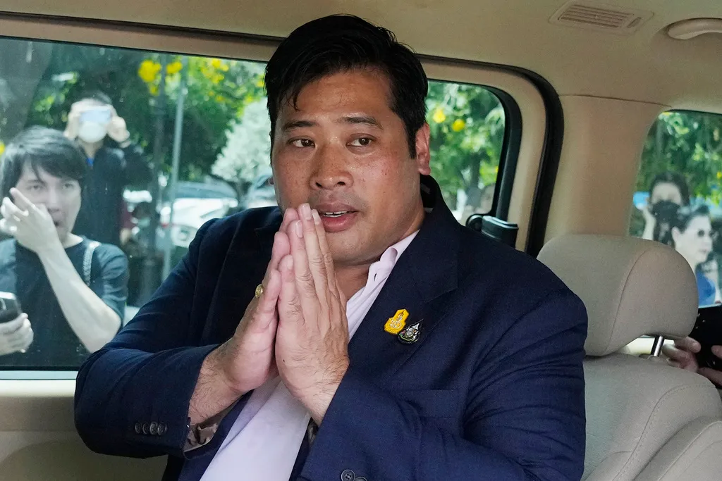 Kisah Putra Raja Thailand yang Tak Diakui, Kini Pilih Jadi Biksu dan Kembali ke Negara Asal