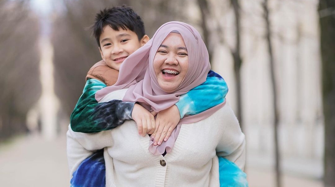 10 Tahun Menemani, Mbak Lala Akhirnya Berpisah dari Rafathar! Pesan Harunya Bikin Netizen Nangis
