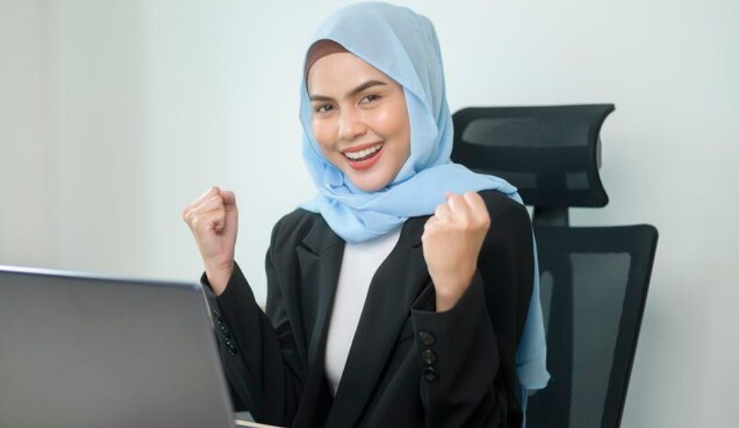 Bukan Sekadar Datang dan Duduk, Begini Cara Bikin Kesan Positif Biar Karier Lancar ke Depannya