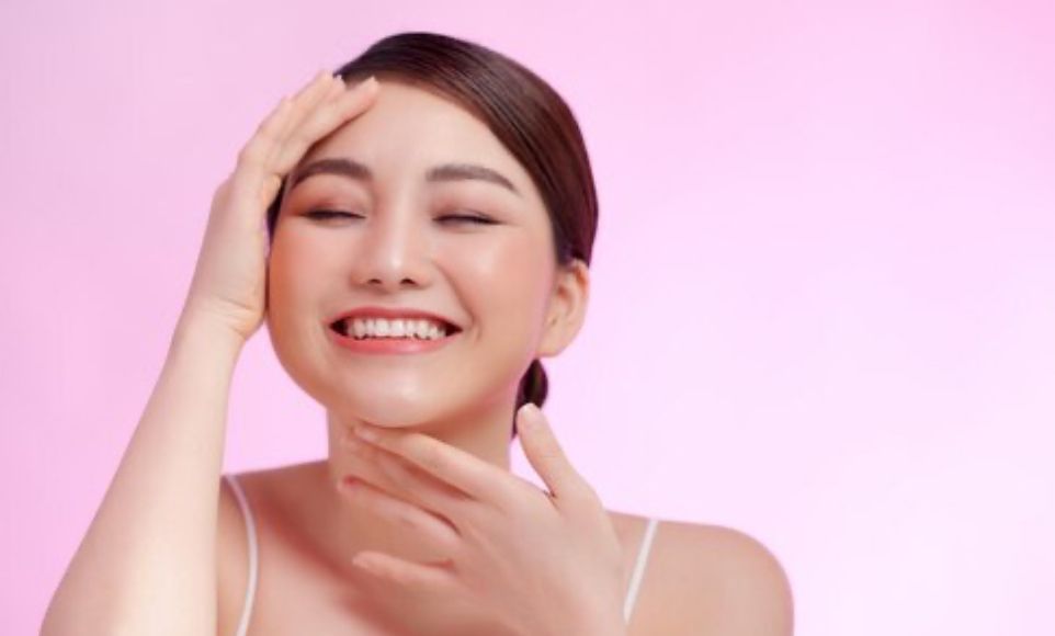 Tak Perlu Skincare, Ini 5 Trik Glow Up Sederhana untuk Bulu Mata, Wajah, dan Penampilan Lebih Fresh