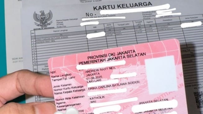 Erika Carlina Pamer Kartu Keluarga Baru, Nama Kepala Keluarga Bikin Netizen Geger! DJ Panda atau DJ Bravy?