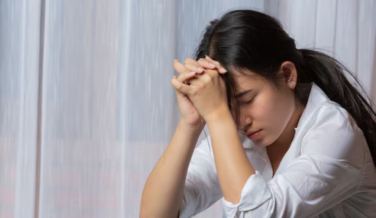 Bukan Hanya Terapi Psikolog, 7 Makanan Ini Juga Bantu Redakan Gangguan Kecemasan Secara Alami