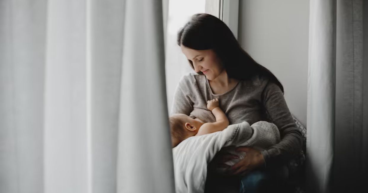 Mpok Alpa Tetap Susui Anak Kembar Meski Sakit Kanker Payudara, Apakah Aman untuk Ibu dan Bayi?