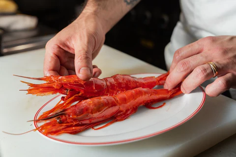 Udang Sultan Rp500 Ribu Dicoba Farida Nurhan, Rasanya Bikin Syok!