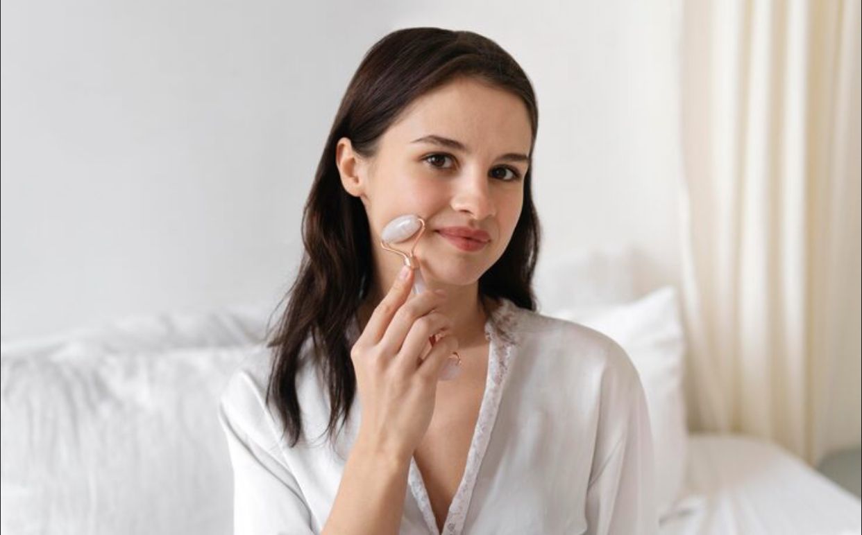 Tak Cuma Retinol, Ini 6 Kandungan Perawatan Kulit yang Bikin Awet Muda, Cocok untuk Lawan Penuaan Dini