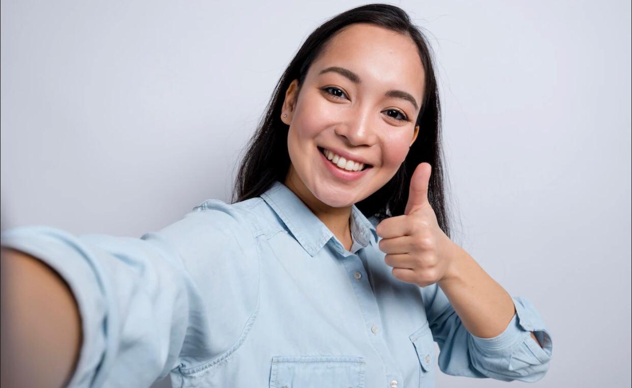 7 Trik Selfie dengan Angle Wajah Terbaik, Bikin Foto Makin Proporsional dan Menarik