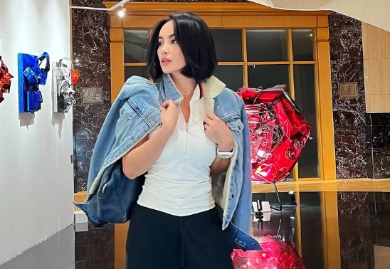 Pantes Ari Lasso Kepicut, Intip Gaya OOTD Casual Chic Look Dearly Djoshua yang Tetap Memikat di Usia 44 Tahun!