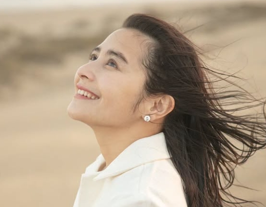 Ogah Terjun ke Dunia Politik, Prilly Latuconsina Pilih jadi Dosen Ketimbang Menteri!