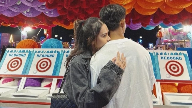 Batal Cerai? 4 Bukti Isyaratkan Pratama Arhan dan Azizah Salsha Rujuk Lagi!