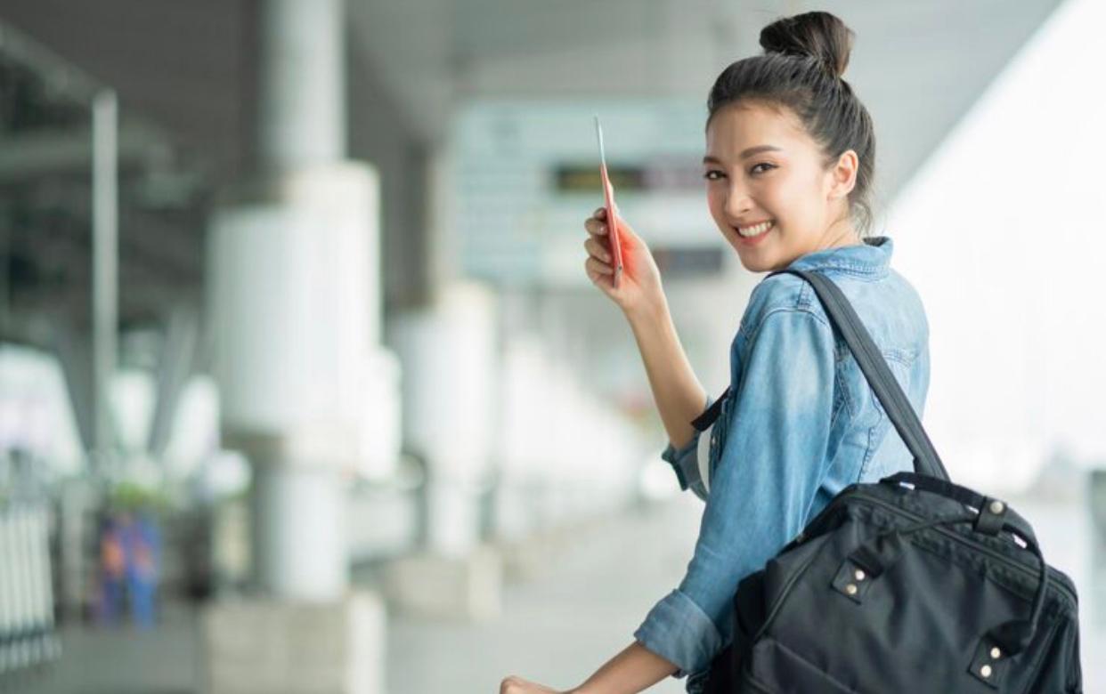 Awas Kantong Bolong! Ini 6 Trik Ampuh Buru Tiket Pesawat Murah Buat Long Weekend