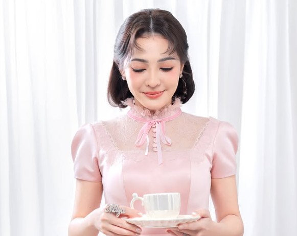 Penampilan Awet Muda Maya Septha di Usia 39 Tahun, Bak ABG 17 Tahun!