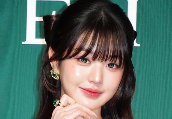 Bak Dewi Permata, Jang Wonyoung IVE Tampil Super Elegan di Pameran Bulgari Tokyo!