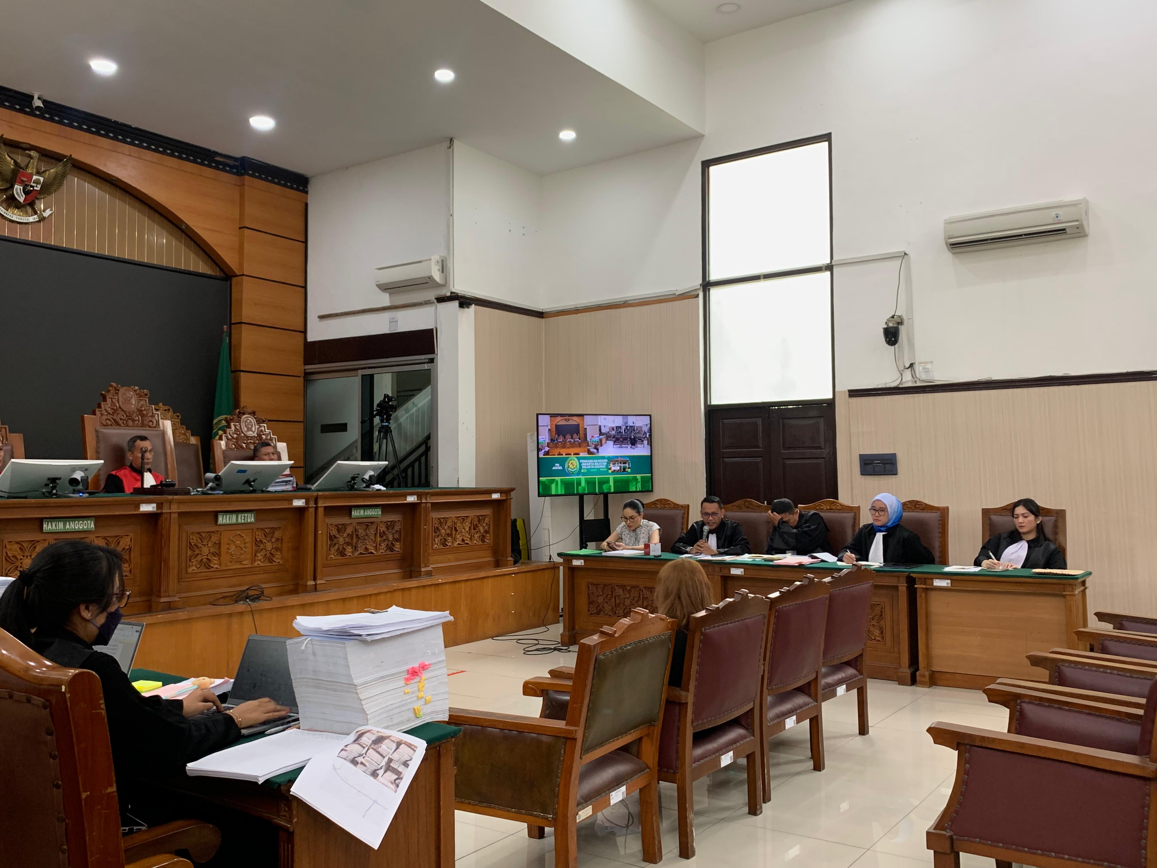 Majelis Hakim Tolak Penangguhan Penahanan, Nikita Mirzani Kini Harap BPOM Jadi Saksi Ahli dalam Sidang Kasus Skincare