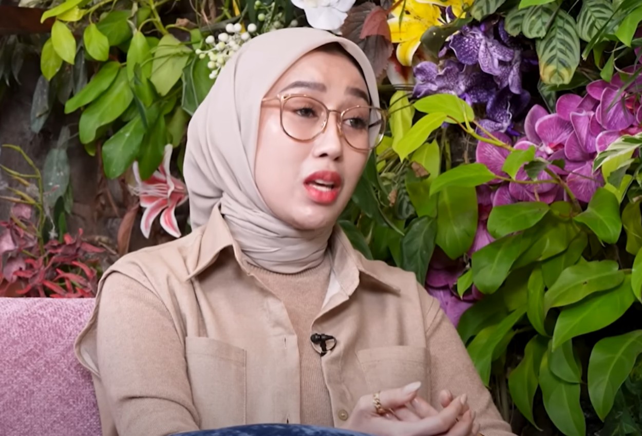 Ngeri! Saksi Bocorkan Bahaya Skincare Reza Gladys, Kulit Glowing Berubah Jadi Bopeng!