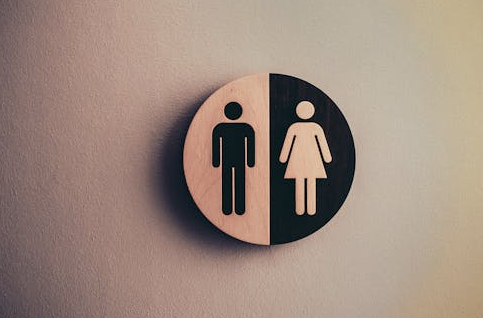 Relevansi Poligami di Era Modern: Jalan Surga atau Luka Batin? Antara Syariat, Nafsu, dan Harga Diri Perempuan