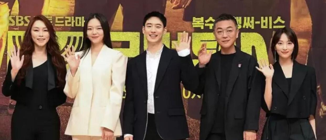 Taxi Driver Season 3 Resmi Tayang Akhir 2025, Musuh Baru Lebih Berbahaya!