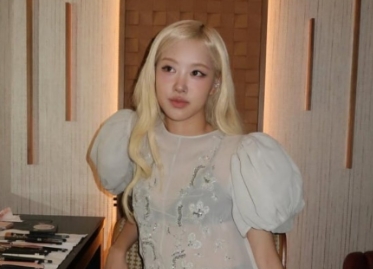Sekali Posting, Rose BLACKPINK Raup Rp7,7 Miliar! Visualnya Bikin Netizen Tak Berkedip