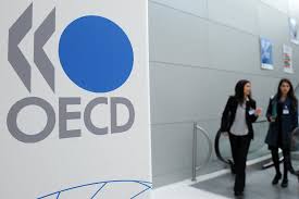 OECD dan ADB Kompak Revisi Pertumbuhan Ekonomi RI 2025