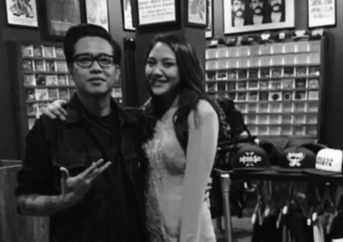 Rumah Tangga Diisukan Goyah, Kisah Cinta Lama Putri Tanjung dan Gofar Kembali Disorot!