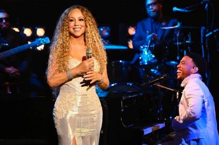 Mariah Carey Curhat di Panggung, Sakit Serius Jadi Alasan Aksi Panggungnya Gak Lincah Saat Konser!