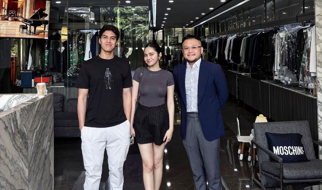 El Rumi Resmi Persiapkan Pernikahan dengan Syifa Hadju, Begini Momen Fitting Baju Pengantin Mereka