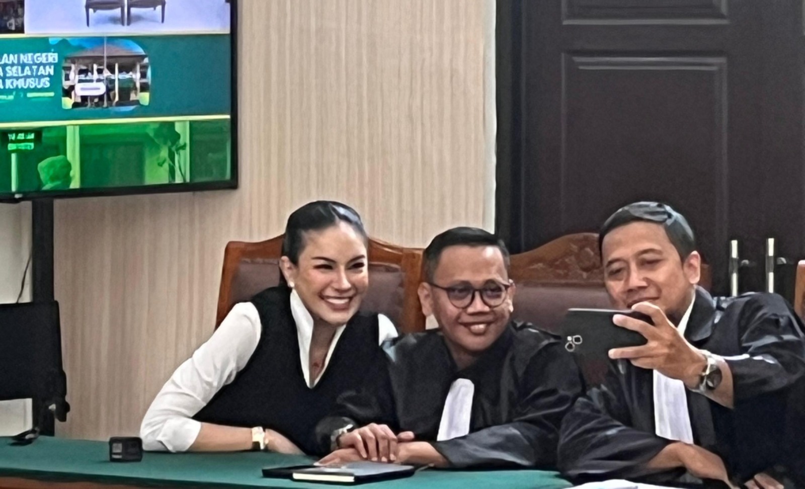 Ngeri! Nikita Mirzani Dituntut 11 Tahun Penjara dan Denda Rp2 Miliar, Jaksa Sebut Ada Unsur Pemerasan dan Pencucian Uang