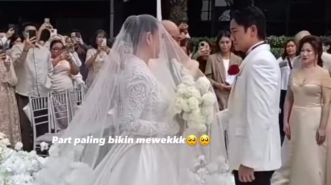 Sah Menikah! Amanda Manopo dan Kenny Austin Gelar Pemberkatan Super Romantis, Air Mata Bahagia Iringi Janji Suci
