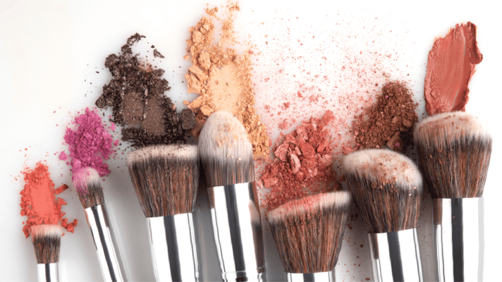 Bahaya dari Kuas Makeup Tak Pernah Dibersihkan, Lebih Kotor dari Dudukan Toilet?