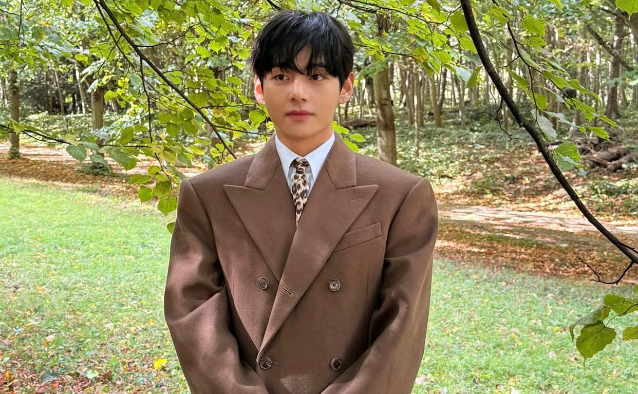 Daya Tarik V BTS Tak Tergoyahkan, Digaji Rp217 Miliar Sekali Tampil di Paris Fashion Week