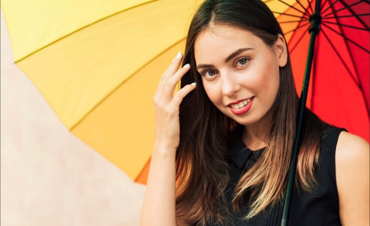 Cuaca Panas dan Padat Aktivitas? Ini 7 Trik Makeup Supaya Tetap Awet Seharian