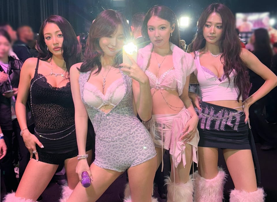 Live Vocals Gagal? TWICE Dihujani Kritik Usai Tampil di Victorias Secret 2025, Tzuyu Minta Maaf!