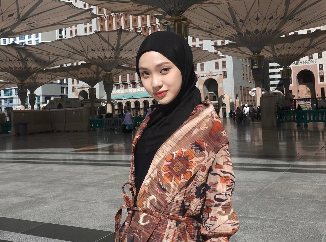 Rasis? Jule Dulu Doa Minta Jodoh Jauh Tapi Tolak Orang Papua, Karma Terkuak Saat Viral Skandal Perselingkuhan