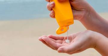 Musim Hujan Telah Tiba, Benarkah Harus Tetap Menggunakan Sunscreen?