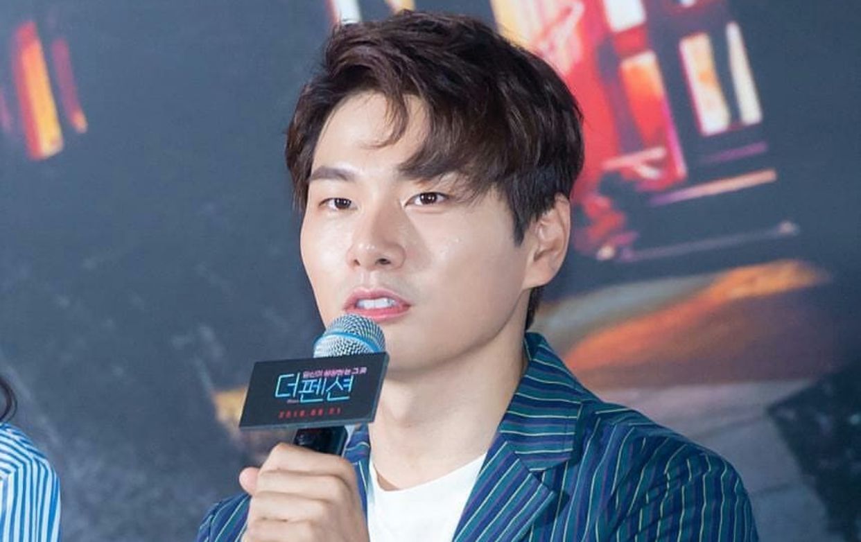 Terseret Skandal Pelecehan Seksual, Aktor Lee Yi Kyung Putuskan Rehat dari Dunia Hiburan