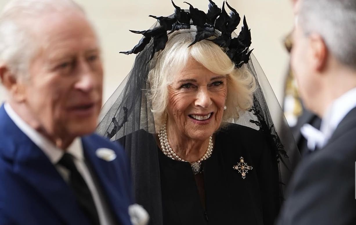 Kunjungan Bersejarah ke Vatikan, Ratu Camilla Kenakan Bros Warisan Ratu Elizabeth II Bernilai Fantastis