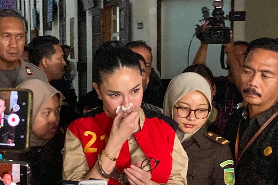 Nikita Mirzani Geram Dituntut 11 Tahun Penjara: Apa Keadilan Sekarang Diukur dari Amarah Jaksa?