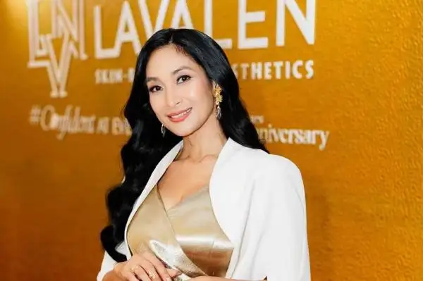 Rahasia Cantik Happy Salma: Perawatan Rutin Tanpa Suntikan
