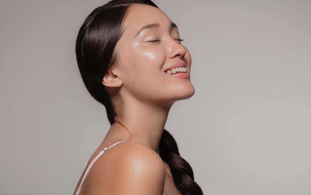 Nggak Perlu Skincare Mahal! Ini 8 Cara Bikin Wajah Glowing Pakai Bahan Alami di Rumah