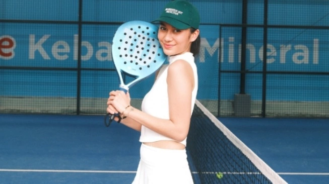 Diterpa Kecaman Usai Gandeng Azizah Salsha di JFW 2026, Brand Ini Akhirnya Minta Maaf!