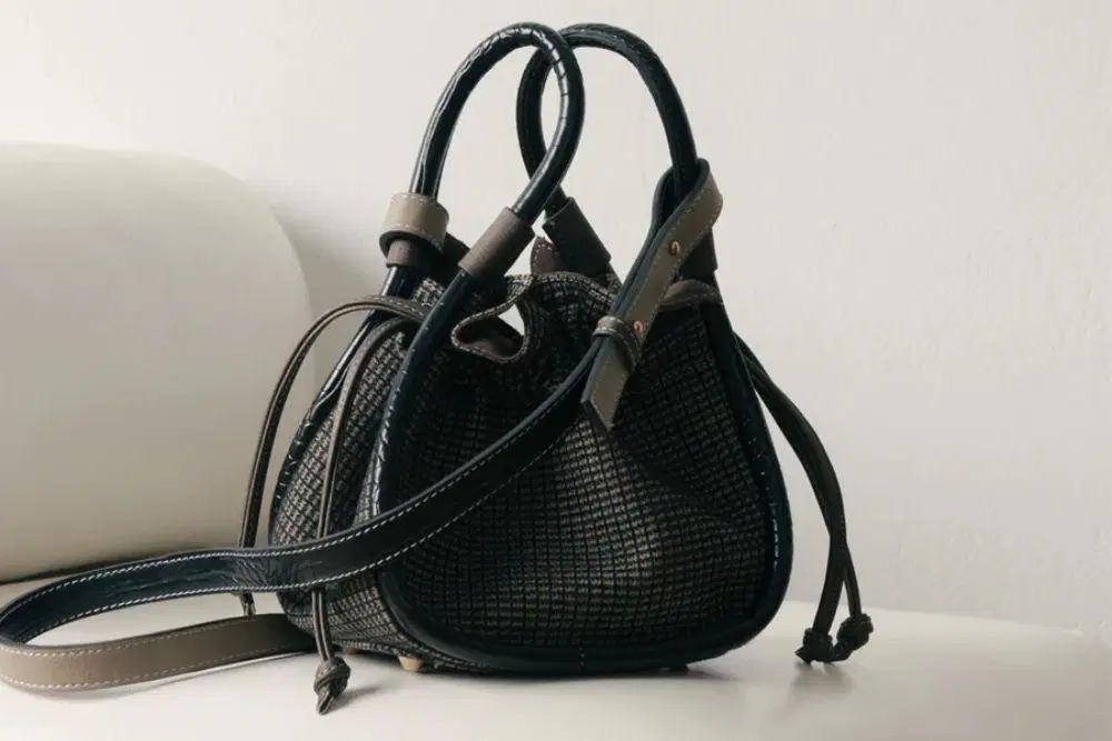 Wajib Koleksi! 15 Tas Wanita Merek Lokal Pilihan, Stylish, Awet, dan Harganya Bersaing