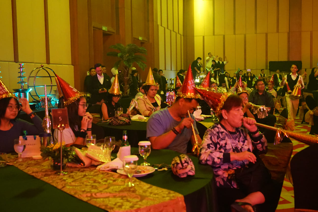 Avenzel Hotel Cibubur Hadirkan Pesta Tahun Baru Bertema Nusantara Safari Night! Ada Gala Dinner Mewah, Fireworks, hingga Foam Party