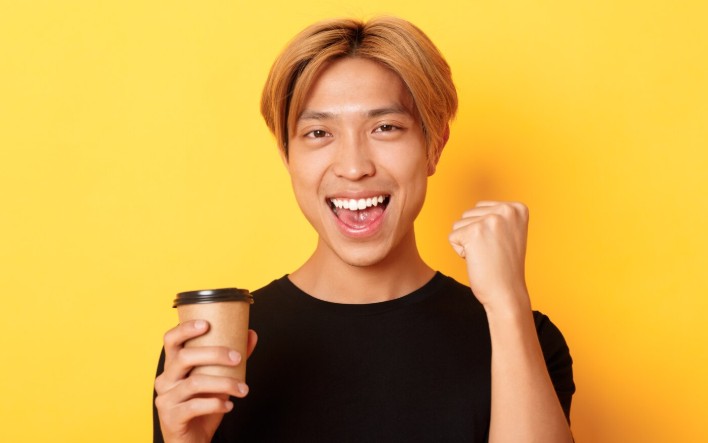 Anti Ribet! Cara Menghindari Gigi Kuning bagi Para Pecinta Kopi