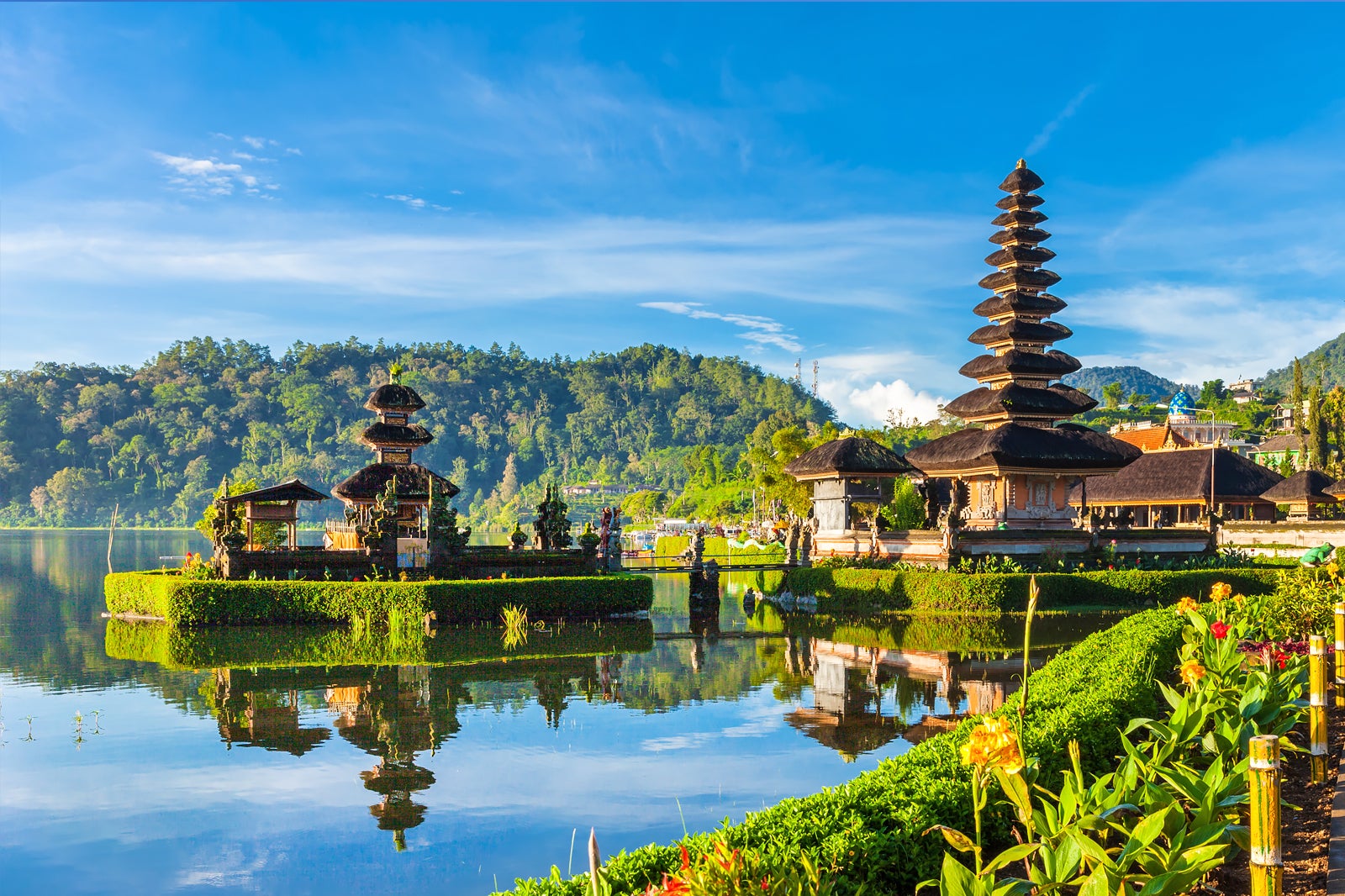 5 Rekomendasi Destinasi Wisata Terbaik untuk Liburan Nataru 2025, Ada Bali Sampai Flores