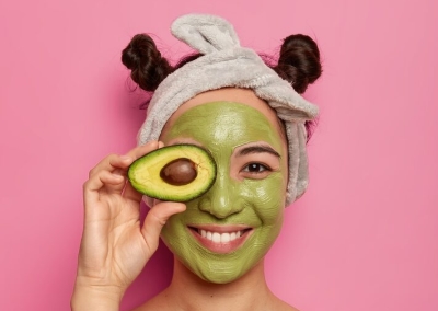 Manfaat Masker Alpukat untuk Kulit Kering, Solusi Alami yang Menutrisi Mendalam